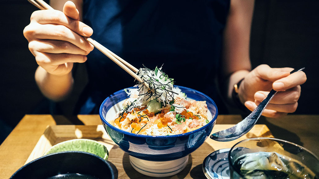 How to Use Japanese Chopsticks Properly